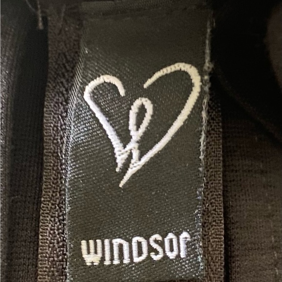 WINDSOR-STUDDED COLLAR BLACK BODYCON DRESS-SIZE SMALL - Picture 10 of 10